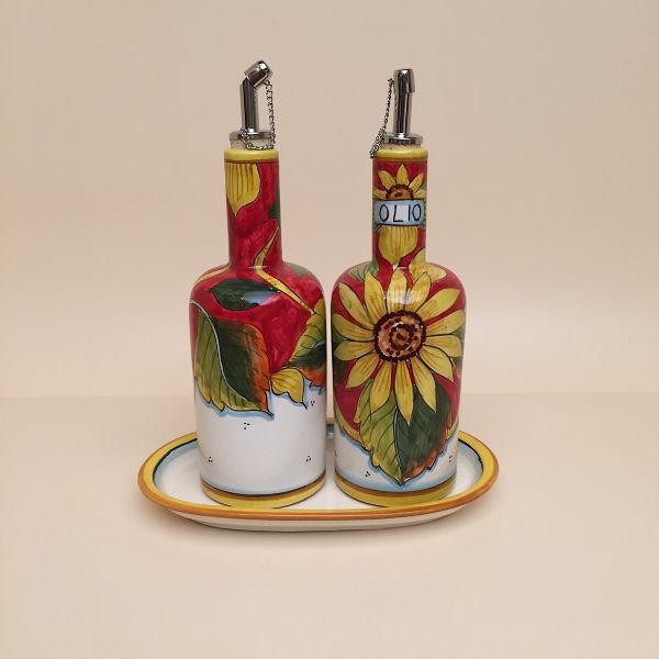 Set of 2 oil and vinegar bottles, cm.20h with tray